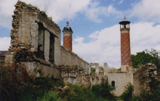 "İşğal olunmuş torpaqlardakı bütün kilsə və məscidlər bərpa olunacaq"