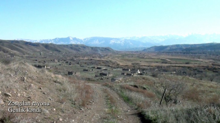 Zəngilanın viran qoyulan Genlik kəndindən