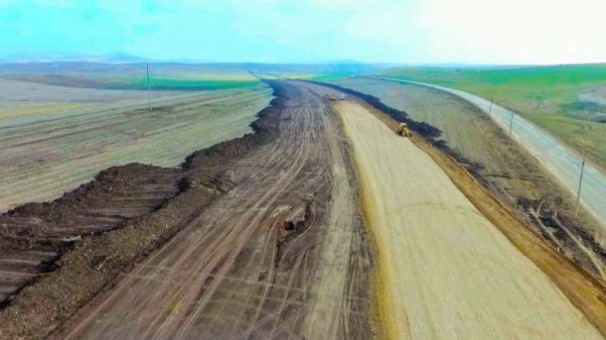 Şuşaya 2 hərəkət zolağı enində xidməti yol istifadəyə verilib - 