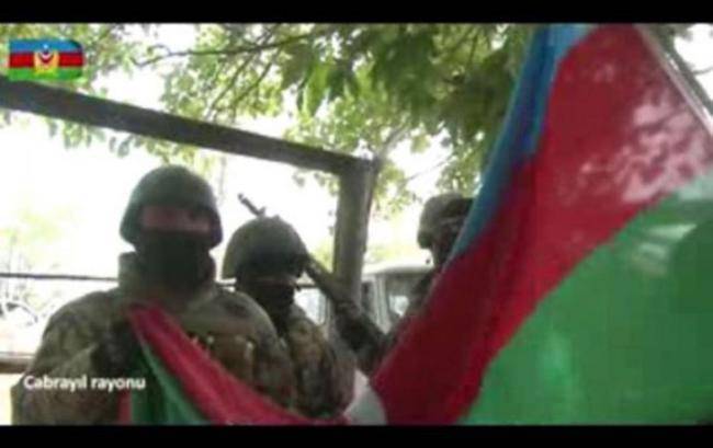 Cəbrayılda Azərbaycan bayrağı belə asıldı -