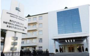 Bakıda xəstəxanda qadın &ouml;z&uuml;n&uuml; &uuml;&ccedil;&uuml;nc&uuml; mərtəbədən atıb Xəbər şəkili