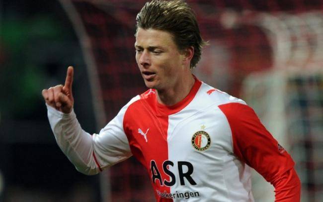 Tanınmış futbolçuda koronavirus aşkarlandı