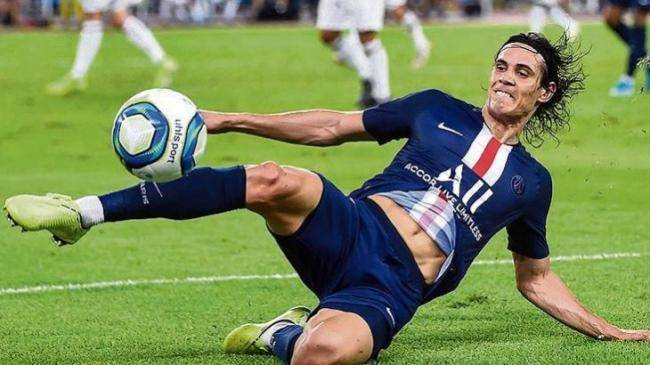 T&uuml;rkiyə klubu Kavanini transfer edir