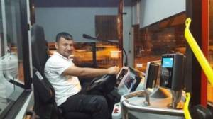 Sükan arxasında foto çəkdirən məktəb direktoru barəsində cinayət işi
