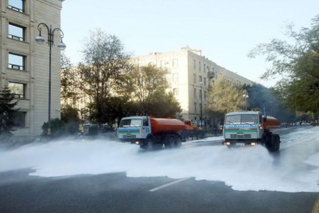 Bakıda g&uuml;cləndirilmiş dezinfeksiya işləri aparılır Xəbər şəkili