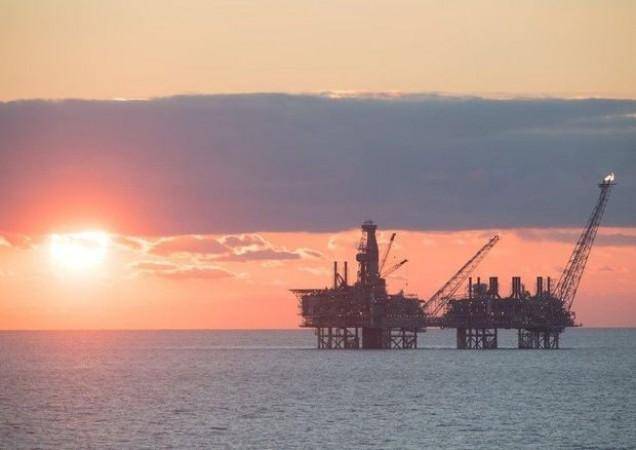 Xəzərdə batan neftçinin meyiti tapılıdı