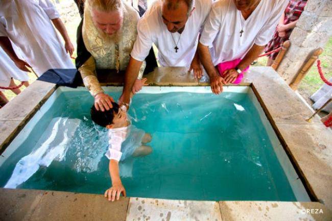 Reza Deqatidən Bakıda dini ayinlə bağlı paylaşım -