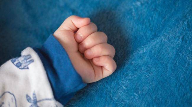 Azərbaycanda qəbiristanlıqda yeni doğulmuş körpə meyiti tapıldı