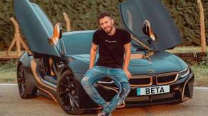 Məşhur &quot;youtuber&quot;dən izləyicisinə jest: Xəbər şəkili