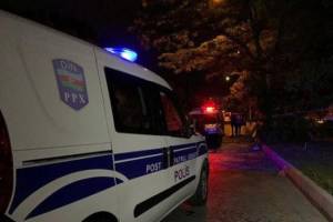 Gəncədə avtomobil ağaca &ccedil;ırpılıb, xəsarət alanlar var Xəbər şəkili