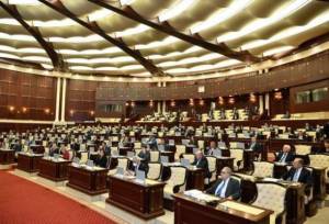 Daha bir deputatı koronavirusa yoluxdu -