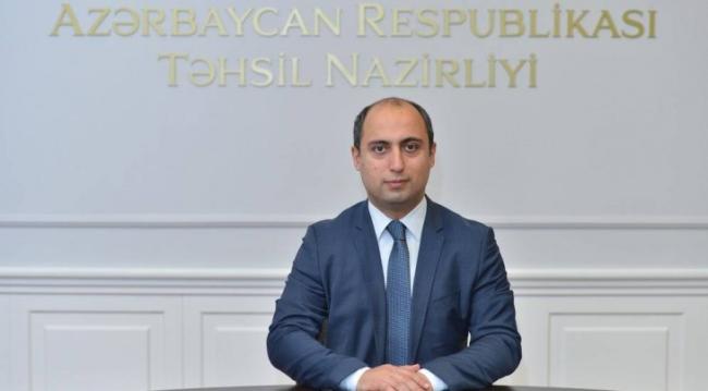 Təhsil nazirliyi brifinq ke&ccedil;irir - CANLI YAYIM