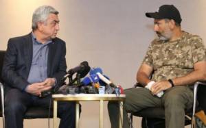 Sarqsyan Paşinyanı təhqir etdi:  Xəbər şəkili