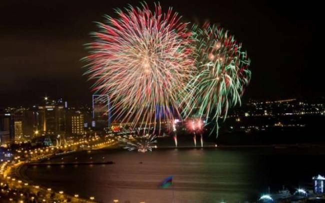 Bu axşam bulvarda atəşfəşanlıq olacaq -