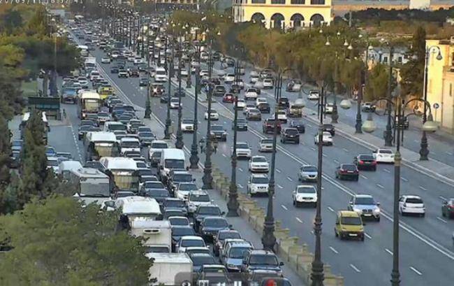 Bu küçələrdə sıxlıq müşahidə olunur -