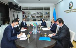 Mikayıl Cabbarov İran səfiri ilə görüşdü -