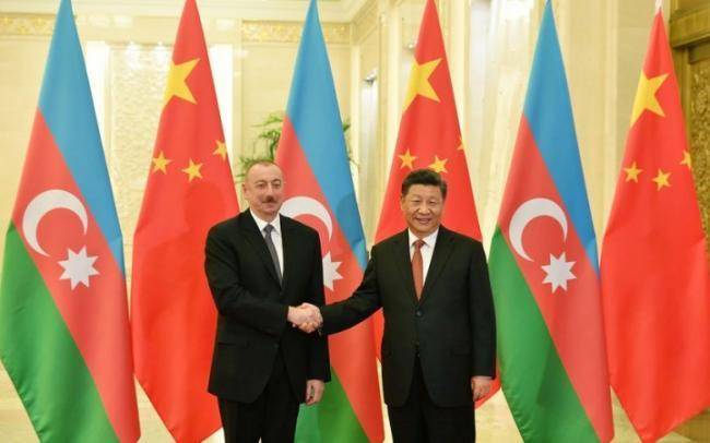 İlham Əliyev Çinin dövlət başçısını təbrik edib