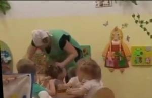 Rusiyada uşaq bağ&ccedil;asında qəddarlıq hər kəsi ayağa qaldırdı - Xəbər şəkili