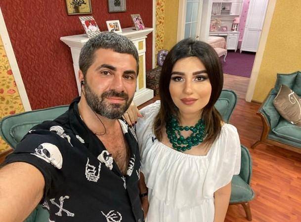 Zaur efirdə xüsusi karantin rejiminin qaydalarını belə pozdu -