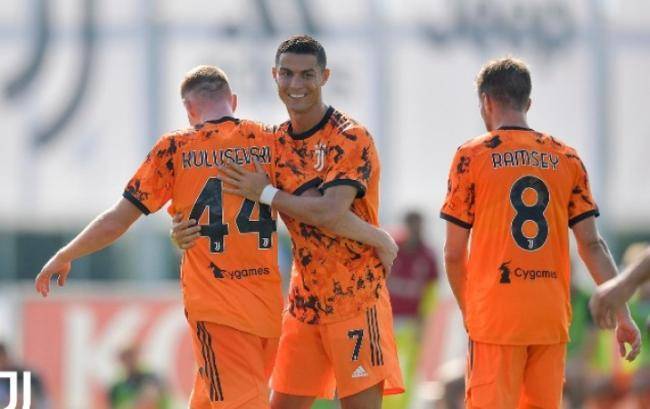 Ronaldo yeni mövsümdə ilk qolunu vurdu -