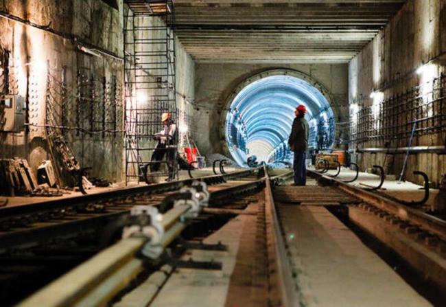 Bakı metrosunda yeni stansiyalar tikiləcək