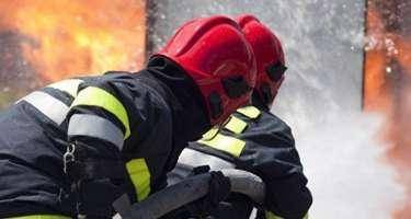 Nərimanovda yeraltı elektrik kabeli alışdı - VİDEO