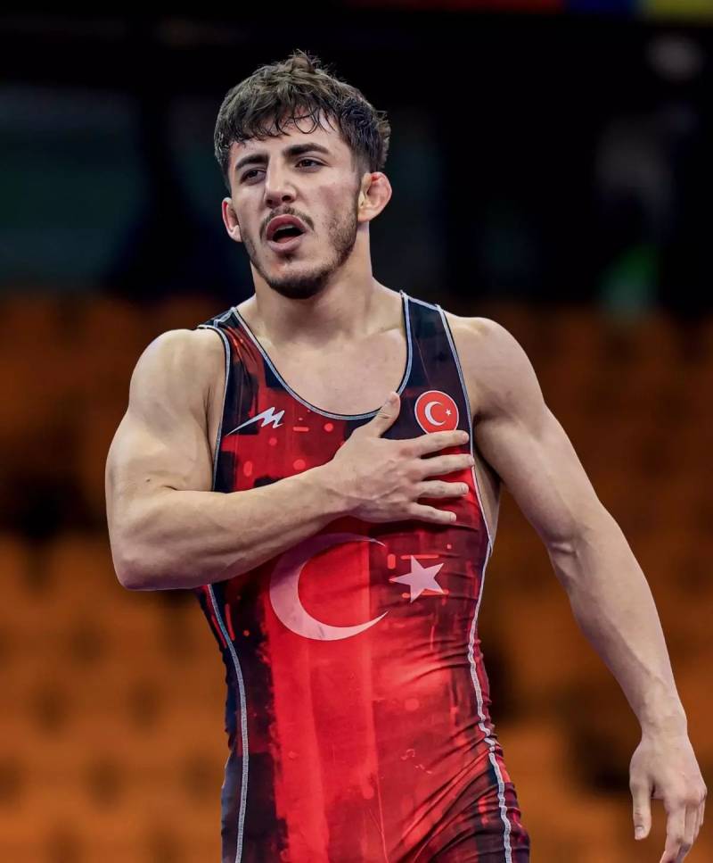 Tolqa Özbek U23 Dünya Güləş Çempionatında (61 kq) Bürünc Medala Sahib Çıxdı Xəbər şəkili