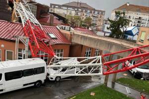 Fransada tornado nəticəsində 1 nəfər ölüb, xəsarət alanlar var Xəbər şəkili