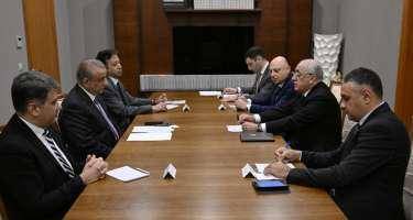 Əli Əsədov pakistanlı nazirlə strateji tərəfdaşlıq məsələlərini müzakirə etdi