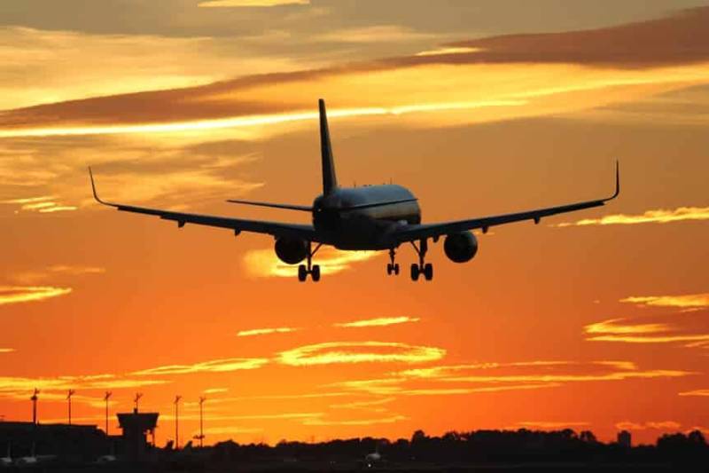 Bu aviaşirkət hər həftə 100 daxili reysi ləğv etmək istəyir