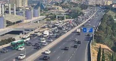 Sürücülərin nəzərinə!Hazırda yollarda sıxlıq var