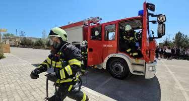 İsmayıllıda hotel yandı