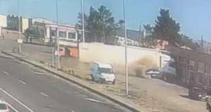 TIR-ın törətdiyi ağır qəzanınVİDEOSU Xəbər şəkili