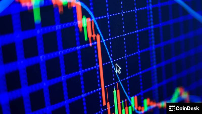 Bitcoinin Qiyməti Nəyə Görə Azaldı? Bazar Həddindən Artıq Spekulyativ Mövqeləri Ləğv Edir