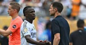 Alonso Vinisiusa yerini göstərdi