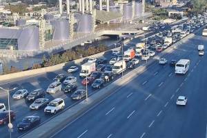 Bakının bir sıra yollarında tıxac müşahidə olunur Xəbər şəkili