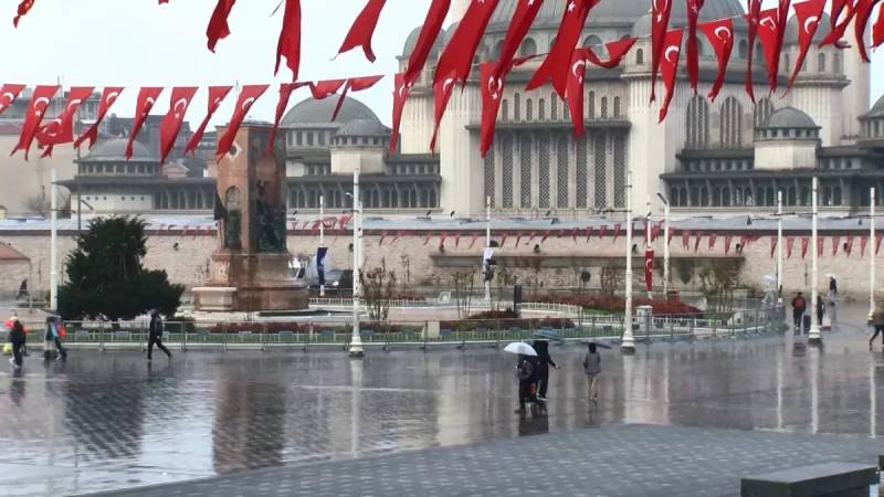 Meteoroloji Xəbərdarlıqları: İstanbulu Güclü Yağış Vurdu Xəbər şəkili
