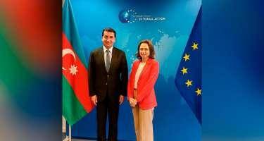 Hikmət Hacıyev Aİ-nin Xarici Fəaliyyət Xidmətinin baş katibi ilə görüşdü