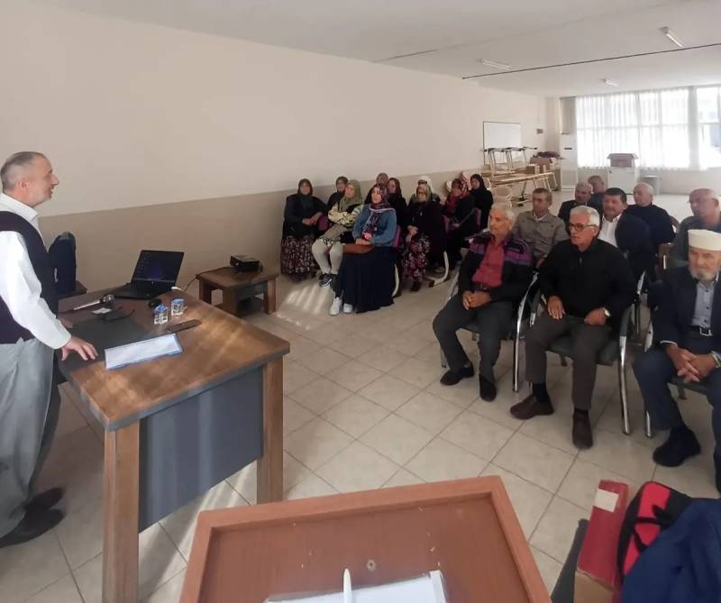 Muğlanın Ortaca Rayonunda Ümrə Zəvvarları Üçün Xüsusi Təlim Seminarı Təşkil Olundu Xəbər şəkili