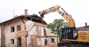 İcra hakimiyyəti vətəndaşın evini sökdürdü