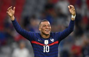 Kilian Mbappe Ronaldonun rekordunu təkrarlayıb Xəbər şəkili