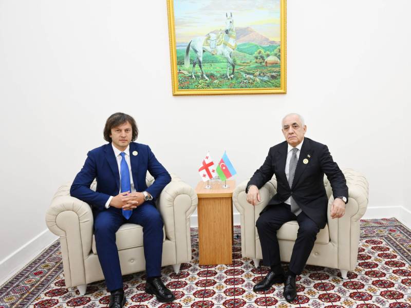 Əli Əsədov Tbilisidə İrakli Kobaxidze ilə görüşüb (YENİLƏNİB)