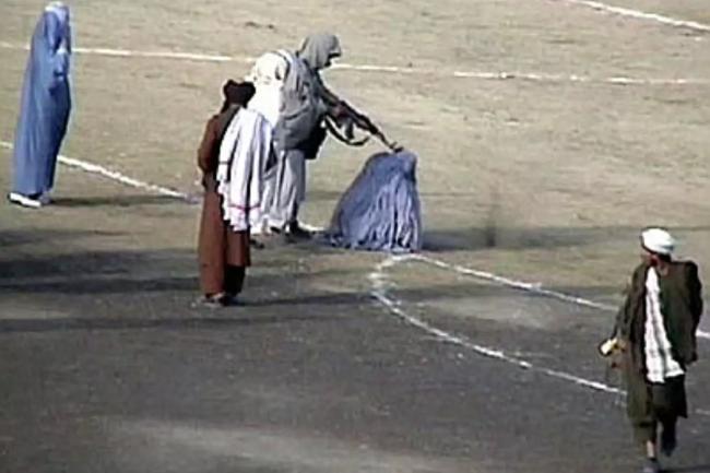 Əfqanıstanda Hamilə Həyat Yoldaşını Öldürən Şəxs Minlərin Gözü Qarşısında Edam Edildi: BMT Reaksiyası Xəbər şəkili