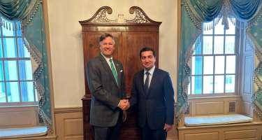 Hikmət Hacıyev ABŞ Dövlət katibinin müavini ilə görüşdü