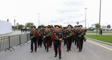 Dövlət Xidmətinin şəxsi heyəti Zəfər parkını ziyarət etdi - FOTO
