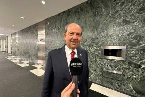 Ersin Tatar Azərbaycanı təbrik edib