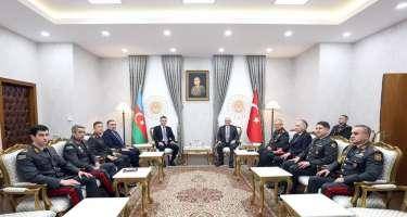 Yaşar Gülər Azərbaycanın müdafiə nazirinin müavinini qəbul etdi