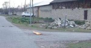 ​Göyçayda asfaltın ortasında alov əmələ gəlib Xəbər şəkili
