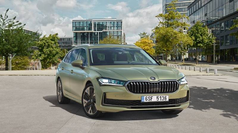 Yanacaq Qənaəti Rekordu: Skoda Superb Bir Çən Dizellə 2831 KM Yol Qət Etdi