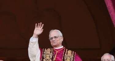 Yeni Roma Papası ilk ayini keçirdi